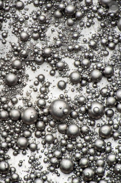 A 200-fold magnified image of the microscopic structure of silver-tin oxide