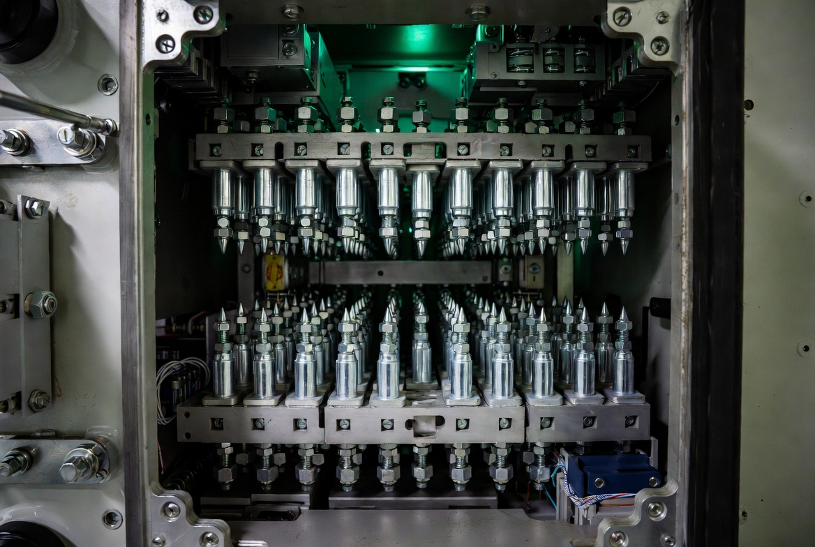 Silver tungsten contacts in 72.5kV circuit breaker case study 2026